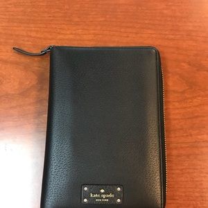 Kate Spade zip around planner